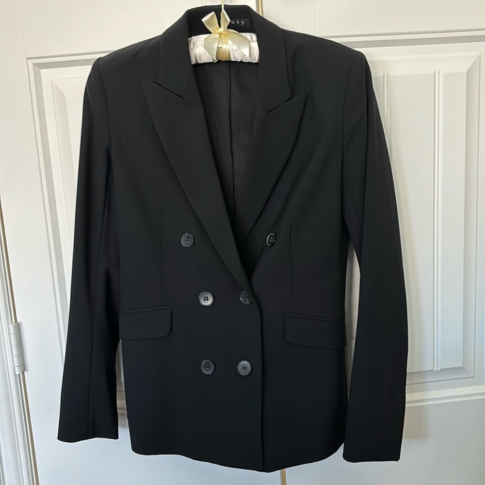 Theory Gilda Tailor Double Breasted Blazer in Black